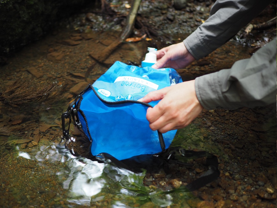超高性能な浄水器、カタダインのビーフリーで沢の水を飲んでみた